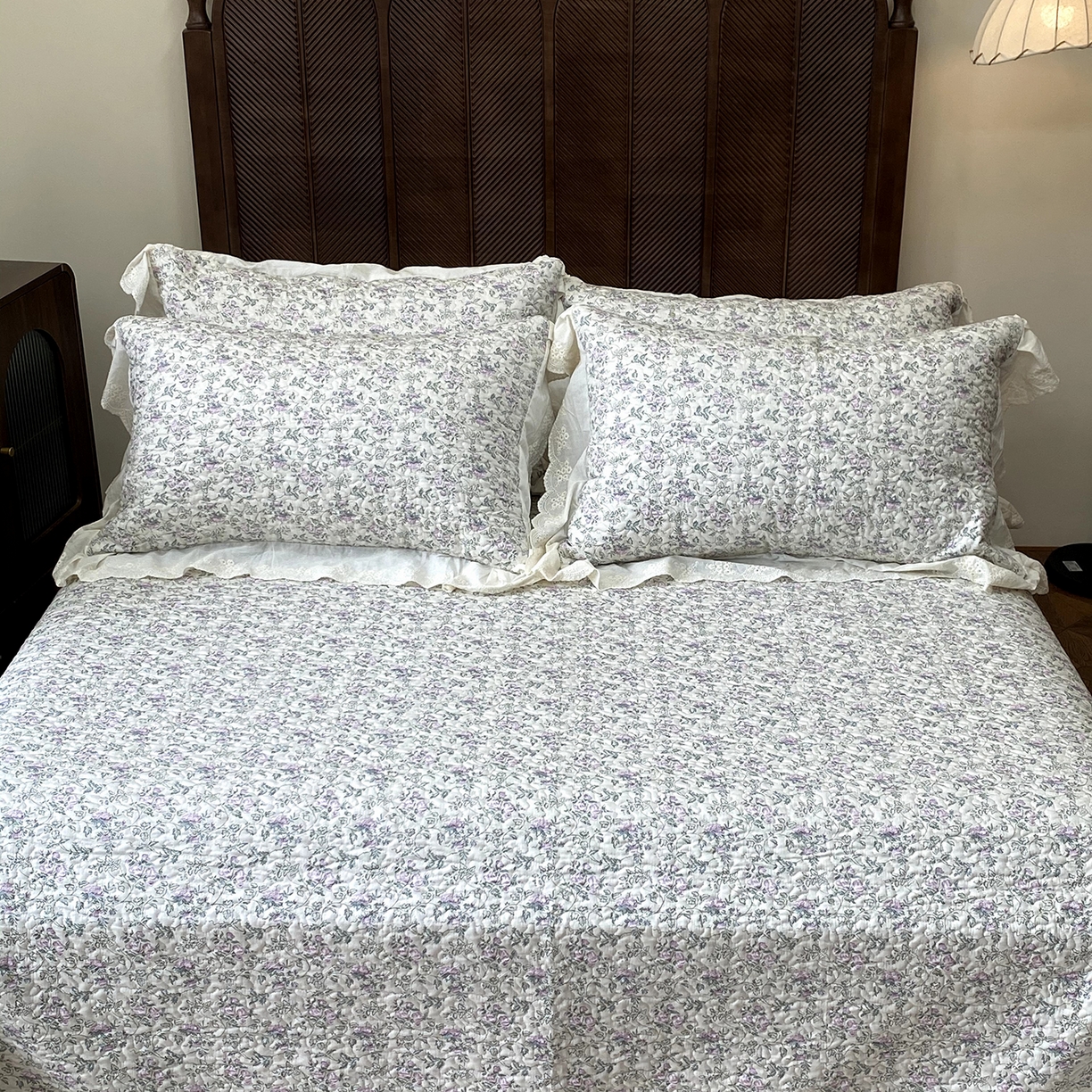 91家纺网 家纺一手货源 找家纺 （总）奈萝家纺 2025新款13372全棉法式大花边床盖被套四件套