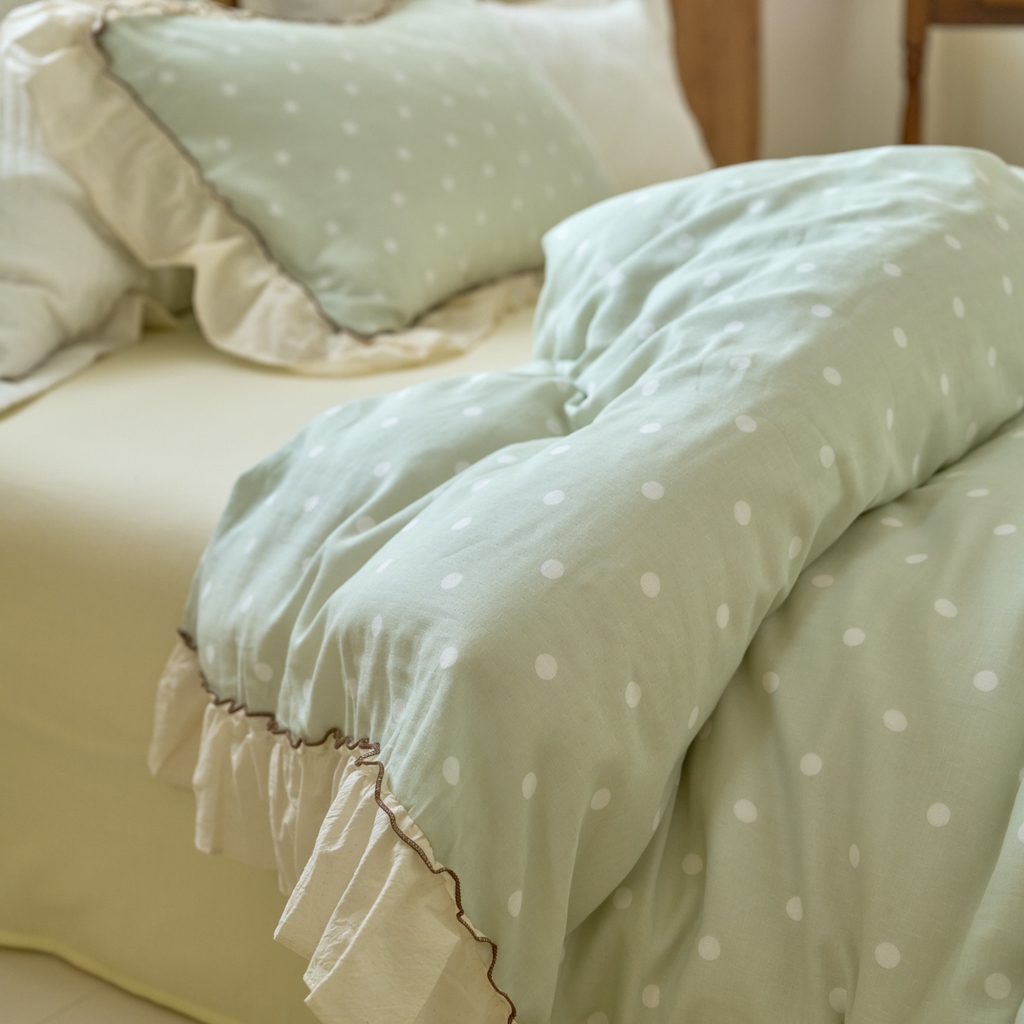 91家纺网 家纺一手货源 找家纺 洋铭区（原狠狠爱） 2025新款法式荷叶边全棉双层纱四件套系列 抹茶圆点