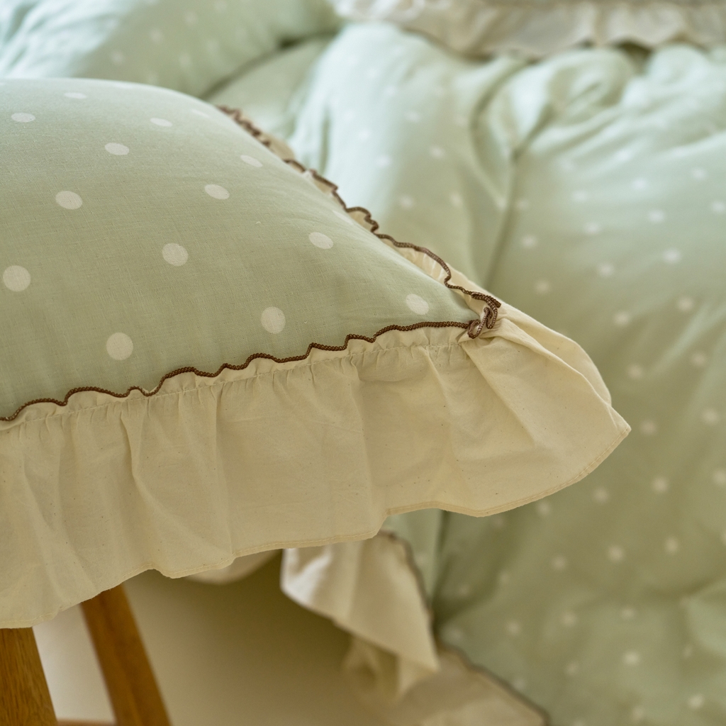 91家纺网 家纺一手货源 找家纺 洋铭区（原狠狠爱） 2025新款法式荷叶边全棉双层纱四件套系列 抹茶圆点