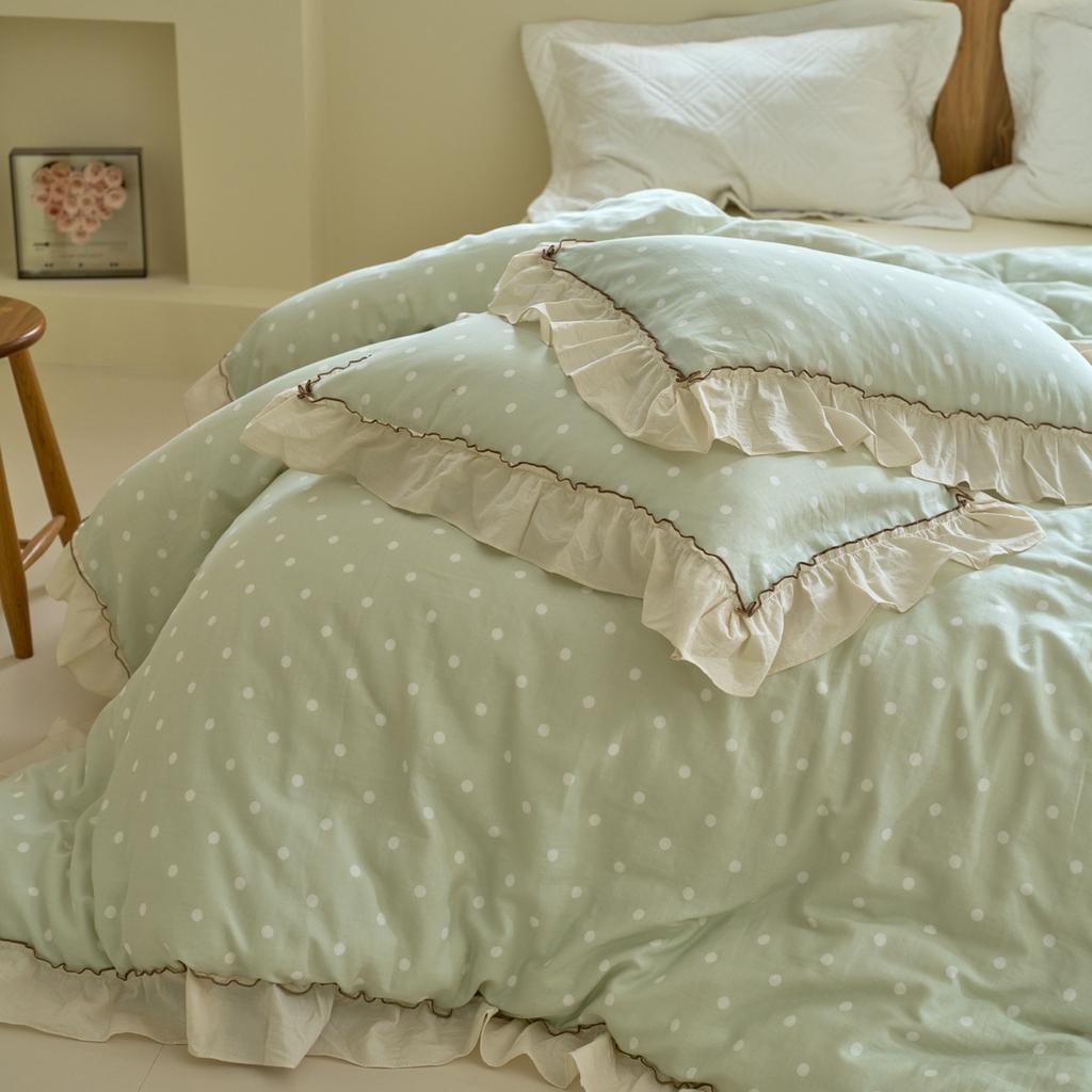 91家纺网 家纺一手货源 找家纺 洋铭区（原狠狠爱） 2025新款法式荷叶边全棉双层纱四件套系列 抹茶圆点