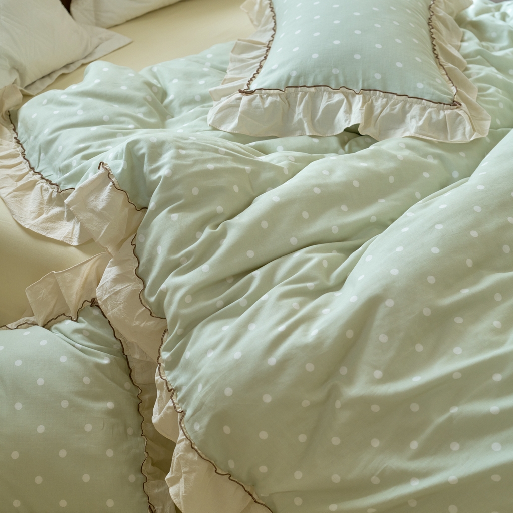 91家纺网 家纺一手货源 找家纺 洋铭区（原狠狠爱） 2025新款法式荷叶边全棉双层纱四件套系列 抹茶圆点