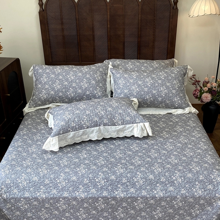 91家纺网 家纺一手货源 找家纺 奈萝家纺 2025新款13372全棉法式大花边床盖被套四件套 塞纳河畔