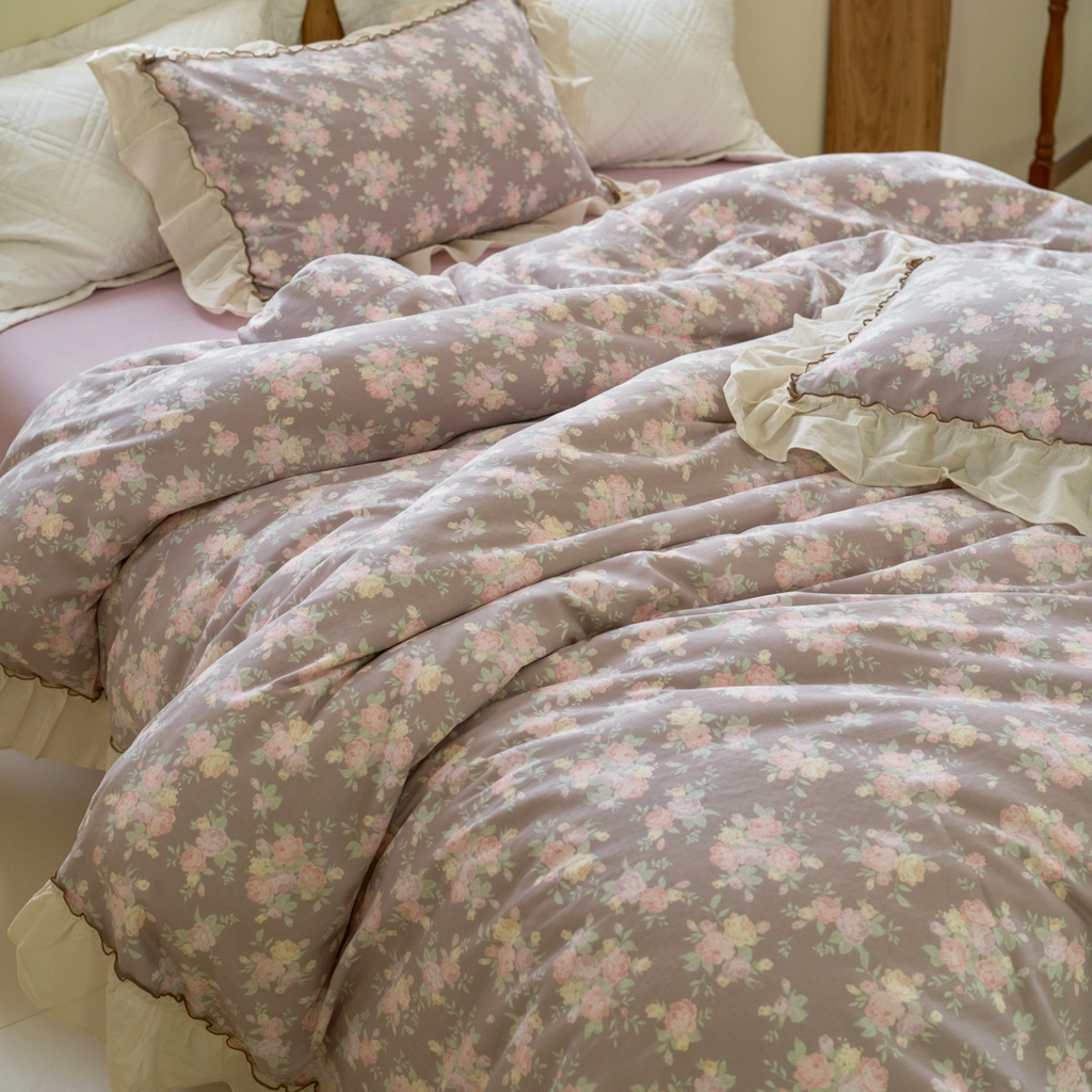 91家纺网 家纺一手货源 找家纺 洋铭区（原狠狠爱） 2025新款法式荷叶边全棉双层纱四件套系列 柔情紫花