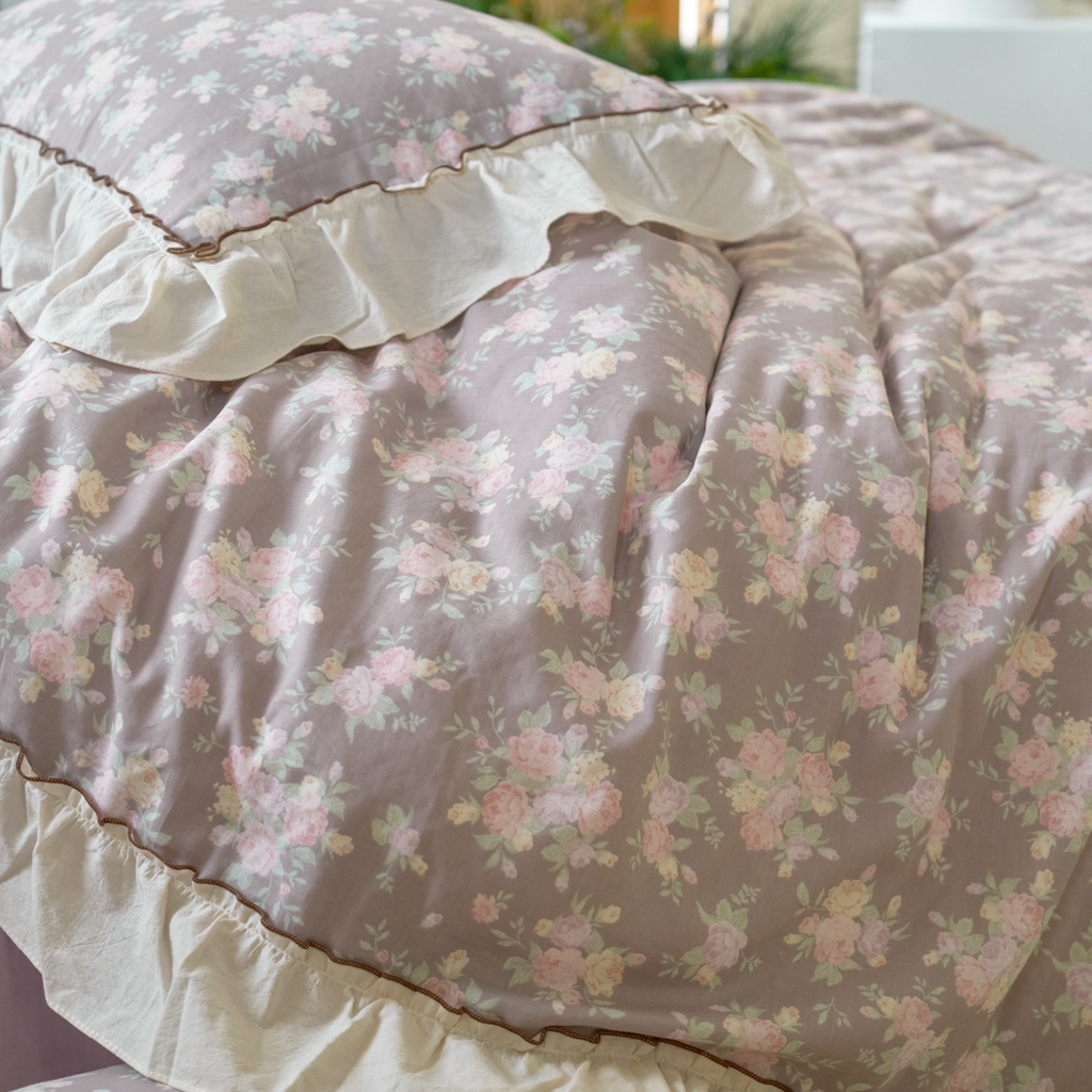 91家纺网 家纺一手货源 找家纺 洋铭区（原狠狠爱） 2025新款法式荷叶边全棉双层纱四件套系列 柔情紫花