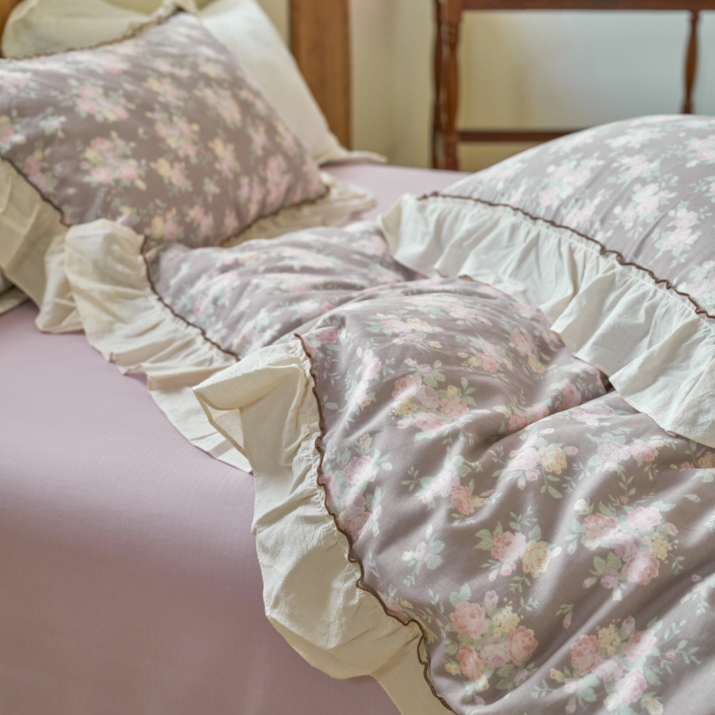 91家纺网 家纺一手货源 找家纺 洋铭区（原狠狠爱） 2025新款法式荷叶边全棉双层纱四件套系列 柔情紫花