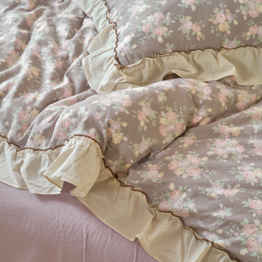 91家纺网 家纺一手货源 找家纺 洋铭区（原狠狠爱） 2025新款法式荷叶边全棉双层纱四件套系列 柔情紫花