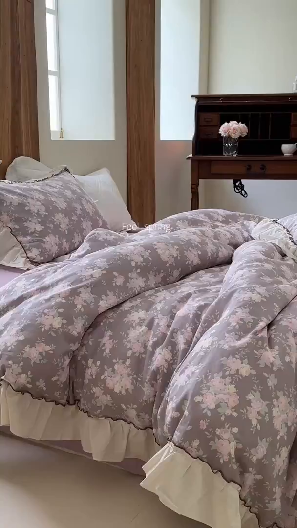 91家纺网 家纺一手货源 找家纺 洋铭区（原狠狠爱） 2025新款法式荷叶边全棉双层纱四件套系列 柔情紫花