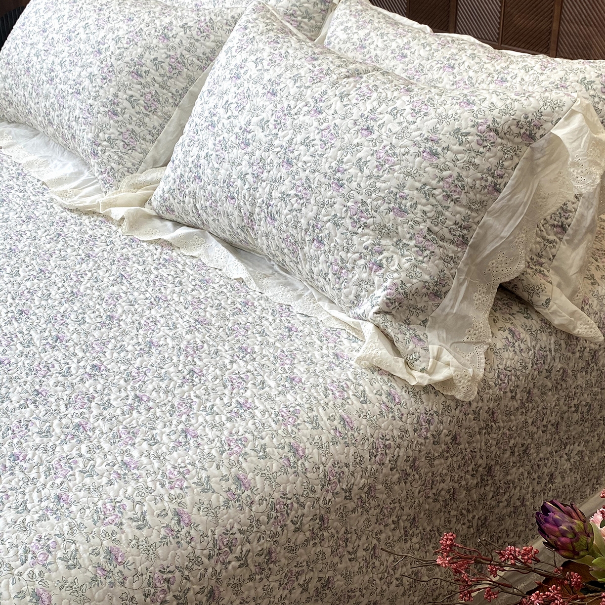 91家纺网 家纺一手货源 找家纺 奈萝家纺 2025新款13372全棉法式大花边床盖被套四件套 艾薇