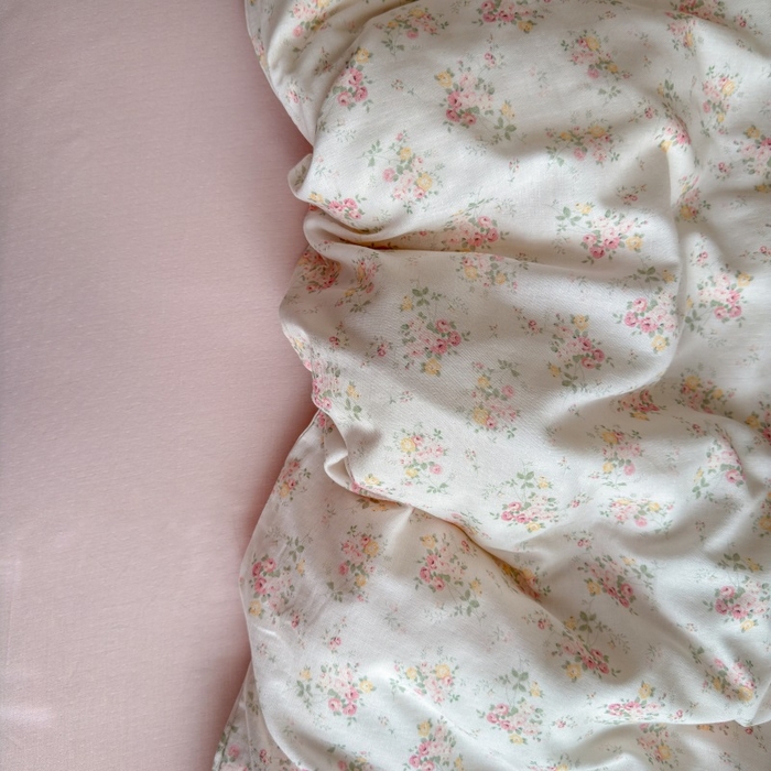 91家纺网 家纺一手货源 找家纺 （总）亿梵家居 2025新款A类母婴级有氧纯棉印花双面全棉双层纱四件套-床拍图