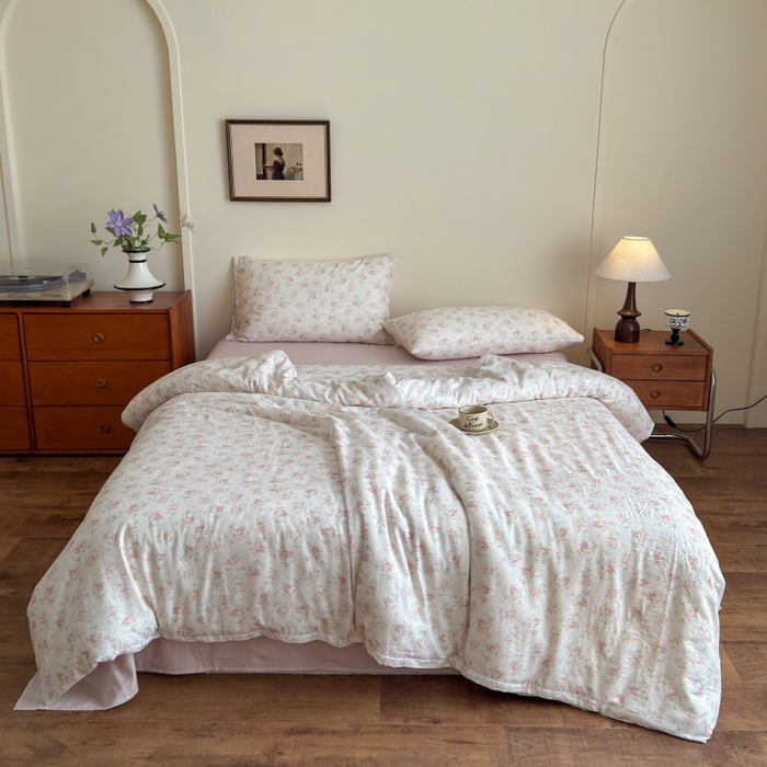 91家纺网 家纺一手货源 找家纺 （总）亿梵家居 2025新款A类母婴级有氧纯棉印花双面全棉双层纱四件套-床拍图