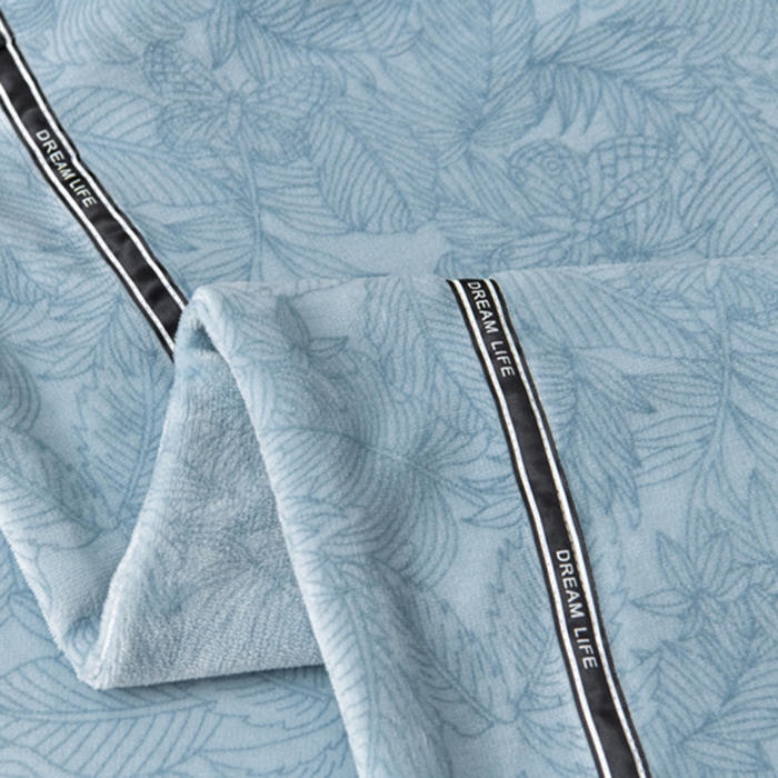 91家纺网 家纺一手货源 找家纺 （总）妮恒美家纺 2025新款高克重牛奶绒刺绣四件套-山茶花系列