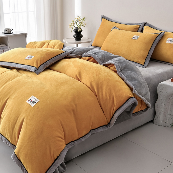 91家纺网 家纺一手货源 找家纺 （总）妮恒美家纺 2025新款高克重直播纯色牛奶绒宽边工艺款四件套