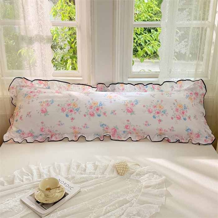 91家纺网 家纺一手货源 找家纺 梦舒羽 2025新款云感双层纱双人花边枕套情侣双人1.5m枕芯套1.8床枕头套 朝花夕拾