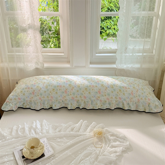 91家纺网 家纺一手货源 找家纺 梦舒羽 2025新款云感双层纱双人花边枕套情侣双人1.5m枕芯套1.8床枕头套 春日初见