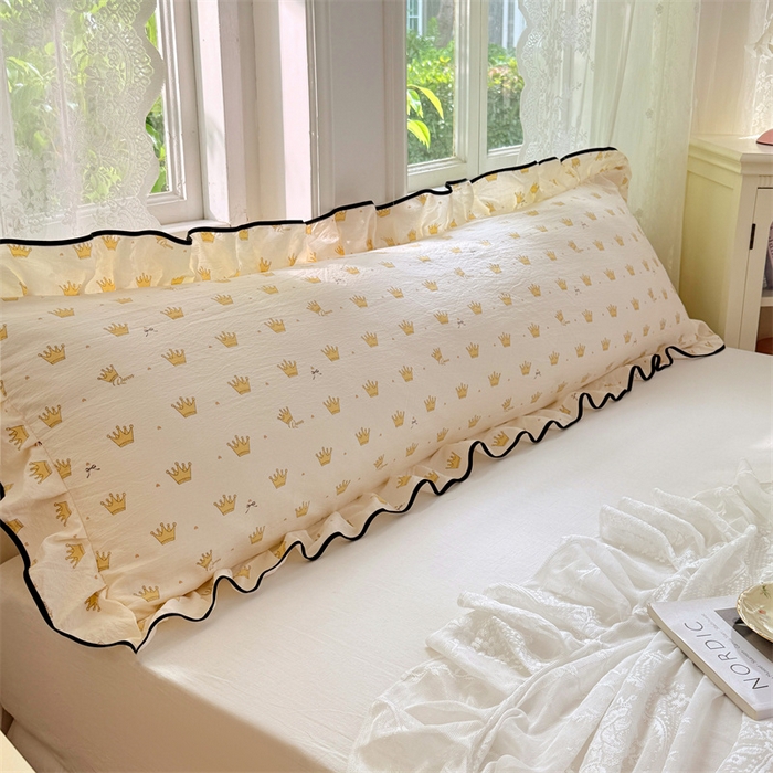 91家纺网 家纺一手货源 找家纺 梦舒羽 2025新款云感双层纱双人花边枕套情侣双人1.5m枕芯套1.8床枕头套 小皇冠