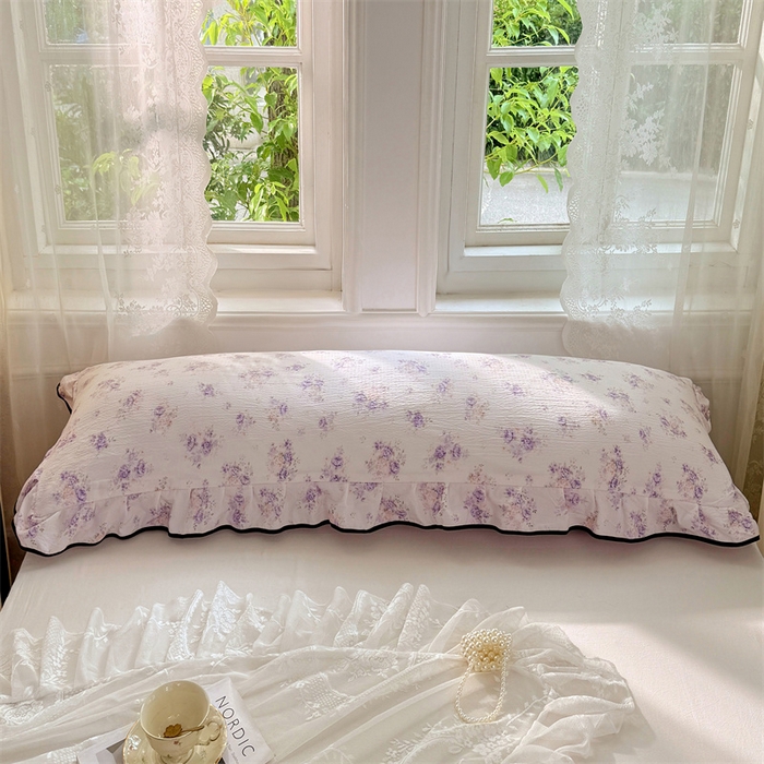 91家纺网 家纺一手货源 找家纺 梦舒羽 2025新款云感双层纱双人花边枕套情侣双人1.5m枕芯套1.8床枕头套 紫薇花园
