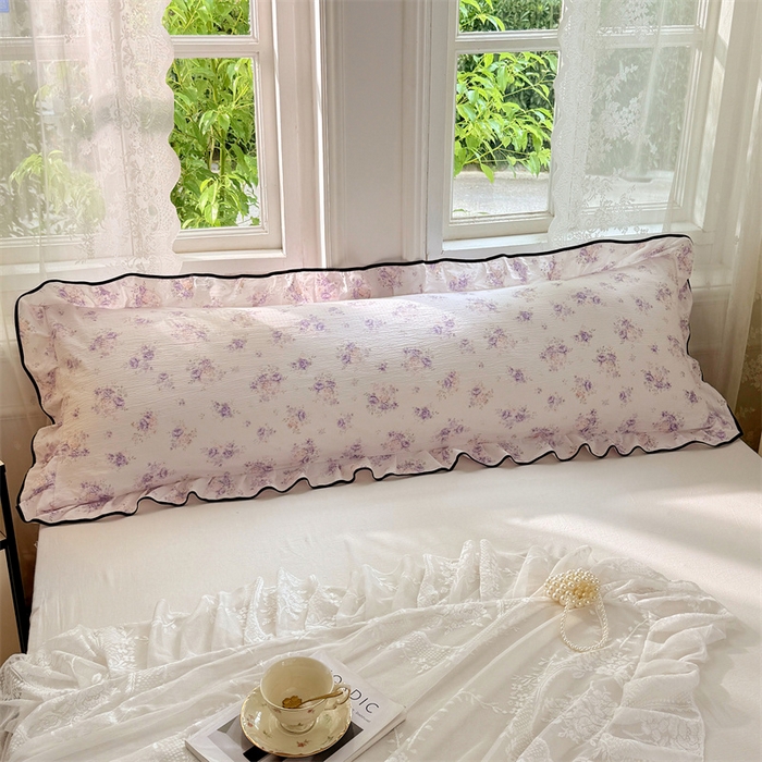91家纺网 家纺一手货源 找家纺 梦舒羽 2025新款云感双层纱双人花边枕套情侣双人1.5m枕芯套1.8床枕头套 紫薇花园