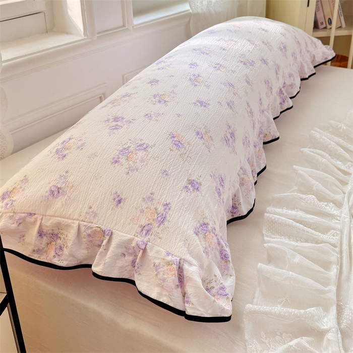 91家纺网 家纺一手货源 找家纺 梦舒羽 2025新款云感双层纱双人花边枕套情侣双人1.5m枕芯套1.8床枕头套 紫薇花园