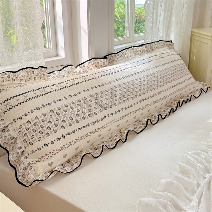 91家纺网 家纺一手货源 找家纺 梦舒羽 2025新款云感双层纱双人花边枕套情侣双人1.5m枕芯套1.8床枕头套 遇见浪漫