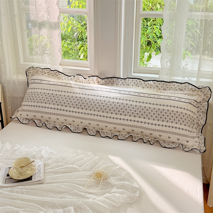 91家纺网 家纺一手货源 找家纺 梦舒羽 2025新款云感双层纱双人花边枕套情侣双人1.5m枕芯套1.8床枕头套 遇见浪漫