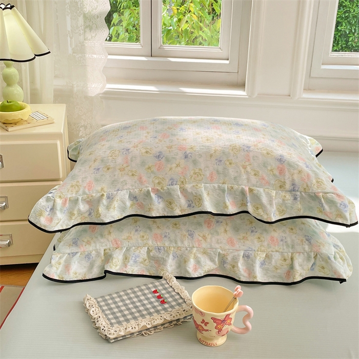 91家纺网 家纺一手货源 找家纺 梦舒羽 2025新款云感双层纱花边枕套宿舍学生48x74一对枕芯内胆套 春日初见