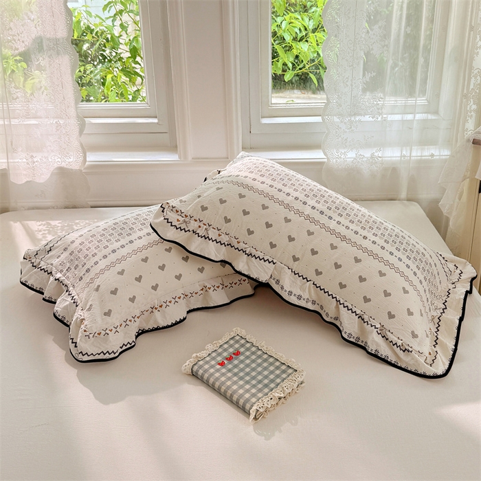 91家纺网 家纺一手货源 找家纺 梦舒羽 2025新款云感双层纱花边枕套宿舍学生48x74一对枕芯内胆套 遇见浪漫