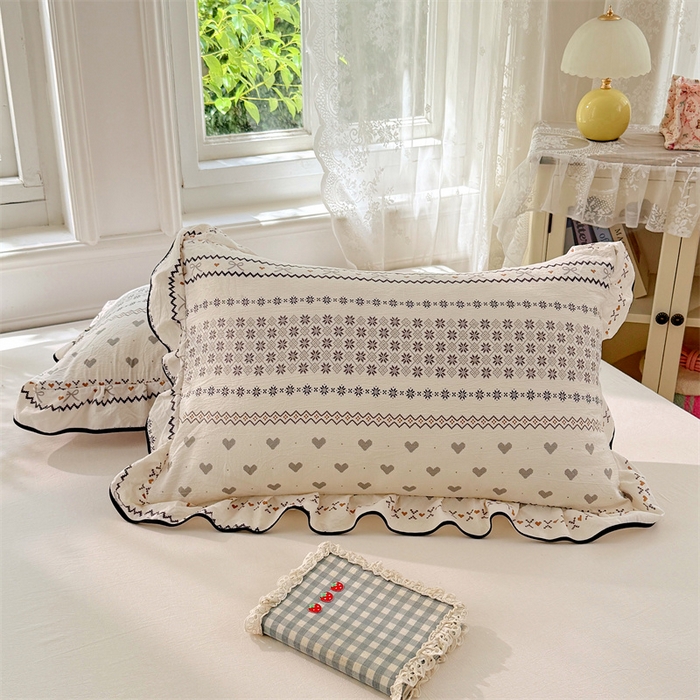91家纺网 家纺一手货源 找家纺 梦舒羽 2025新款云感双层纱花边枕套宿舍学生48x74一对枕芯内胆套 遇见浪漫