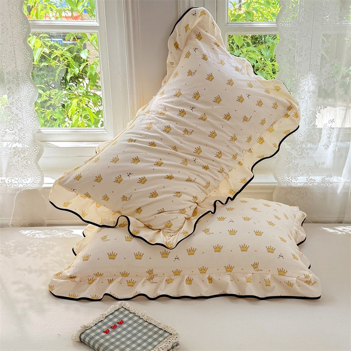 91家纺网 家纺一手货源 找家纺 梦舒羽 2025新款云感双层纱花边枕套宿舍学生48x74一对枕芯内胆套 小皇冠