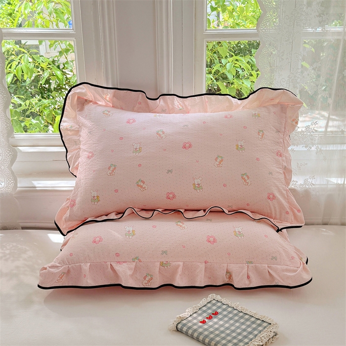 91家纺网 家纺一手货源 找家纺 梦舒羽 2025新款云感双层纱花边枕套宿舍学生48x74一对枕芯内胆套 花田小兔