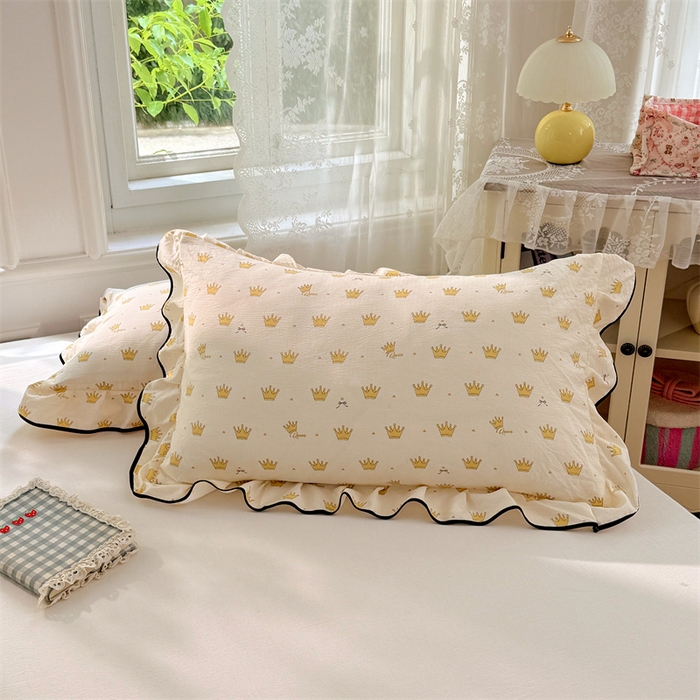 91家纺网 家纺一手货源 找家纺 梦舒羽 2025新款云感双层纱花边枕套宿舍学生48x74一对枕芯内胆套 小皇冠