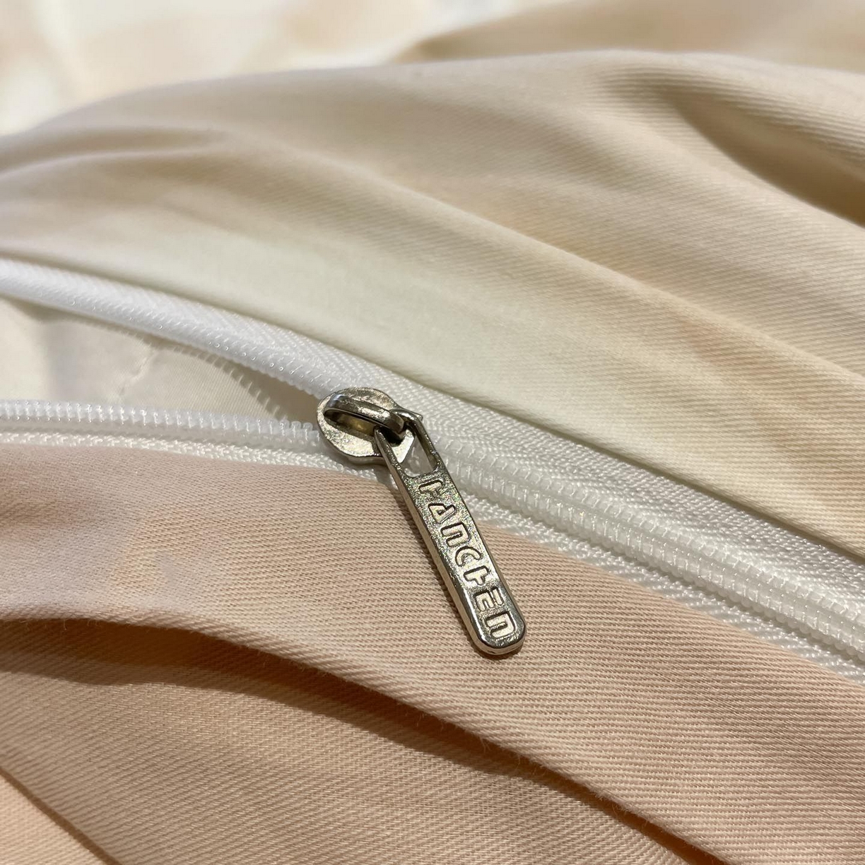 91家纺网 家纺一手货源 找家纺 涵宸家纺 2025新款全棉简约款四件套 摩卡