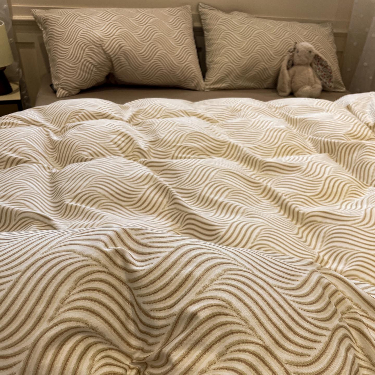 91家纺网 家纺一手货源 找家纺 涵宸家纺 2025新款全棉简约款四件套 浅忆