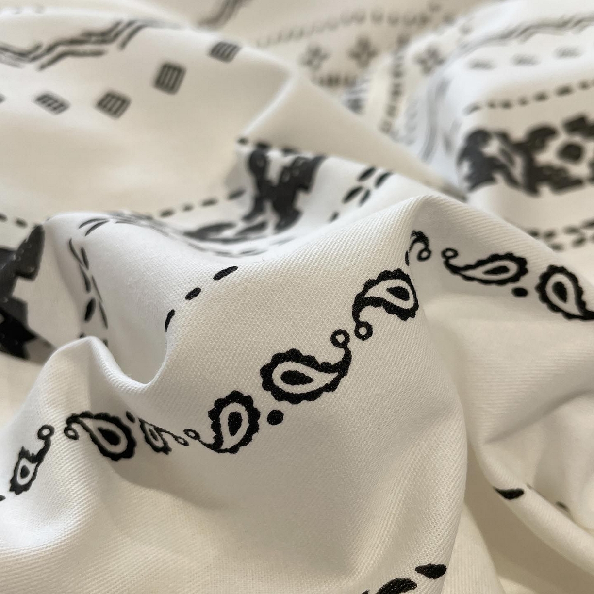 91家纺网 家纺一手货源 找家纺 涵宸家纺 2025新款全棉简约款四件套 维诺-白