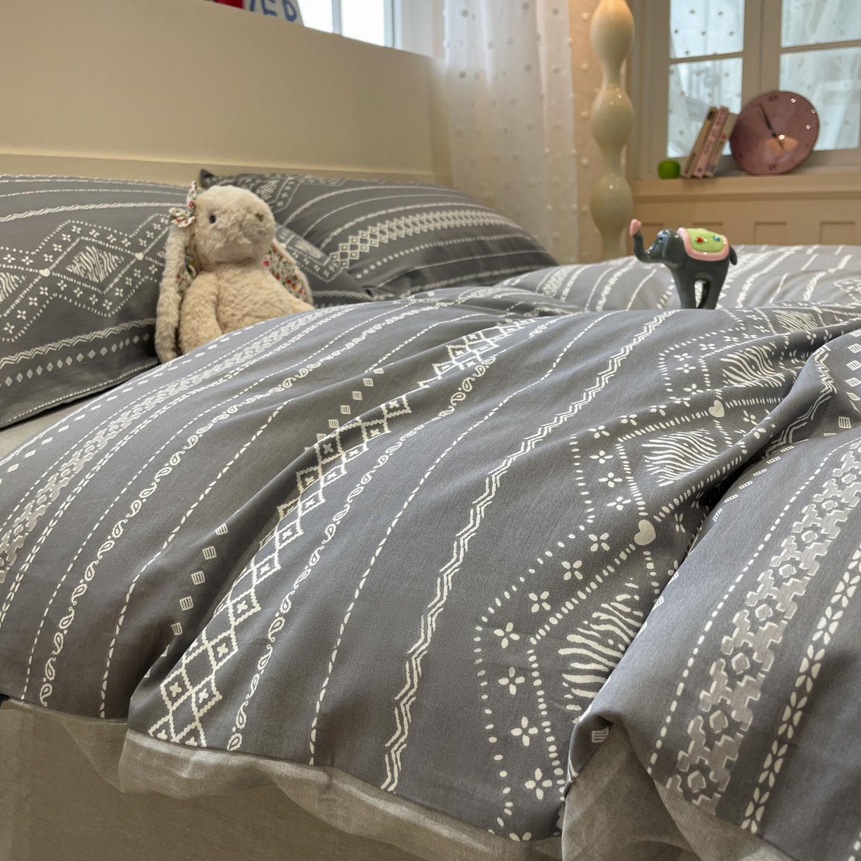 91家纺网 家纺一手货源 找家纺 涵宸家纺 2025新款全棉简约款四件套 维诺-灰