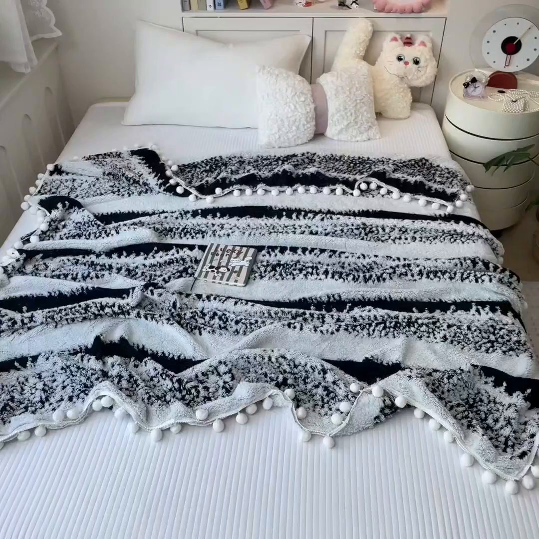 91家纺网 家纺一手货源 找家纺 （总）丝幔家纺 2025新款星绒梦语毛球多功能毛毯毯子-森语雪球