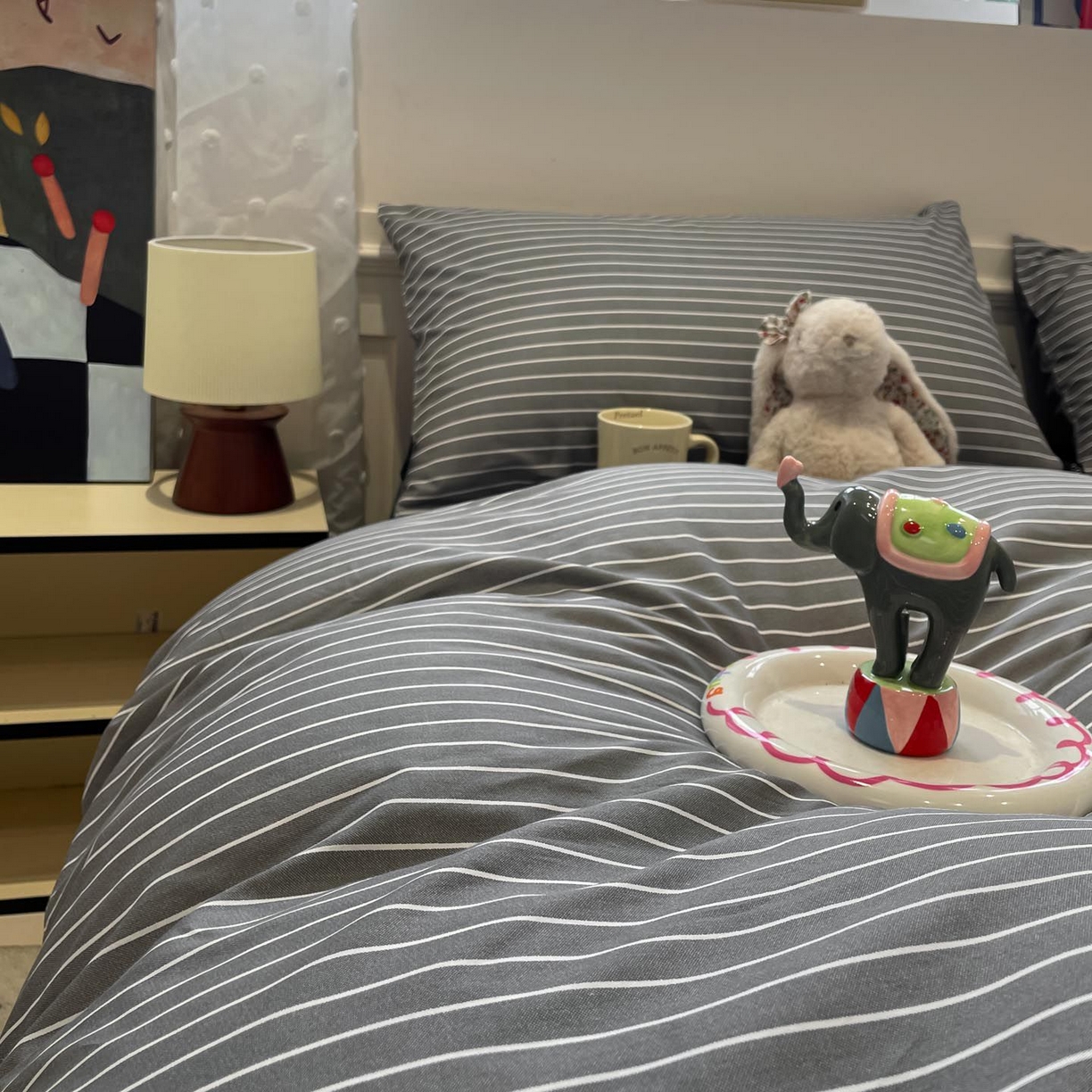 91家纺网 家纺一手货源 找家纺 涵宸家纺 2025新款全棉简约款四件套 英伦-深灰