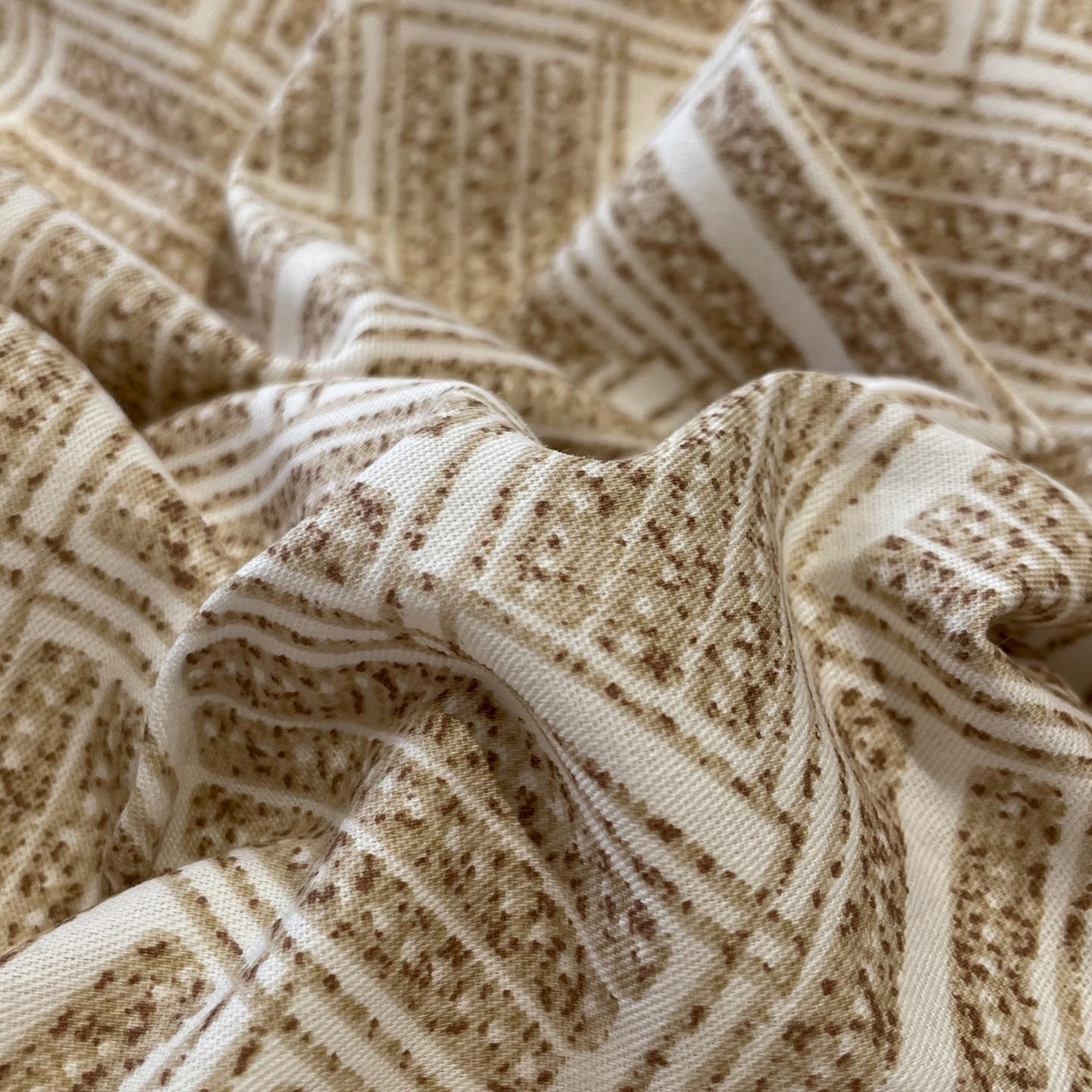 91家纺网 家纺一手货源 找家纺 涵宸家纺 2025新款全棉简约款四件套 云沫