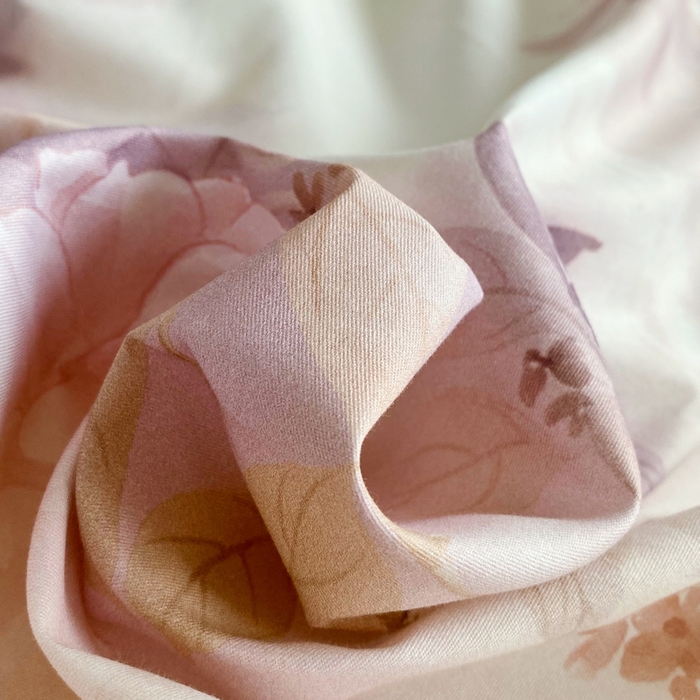 91家纺网 家纺一手货源 找家纺 星期三家纺 2025年8月新款铂金全棉纯棉13372四件套 桃之夭夭