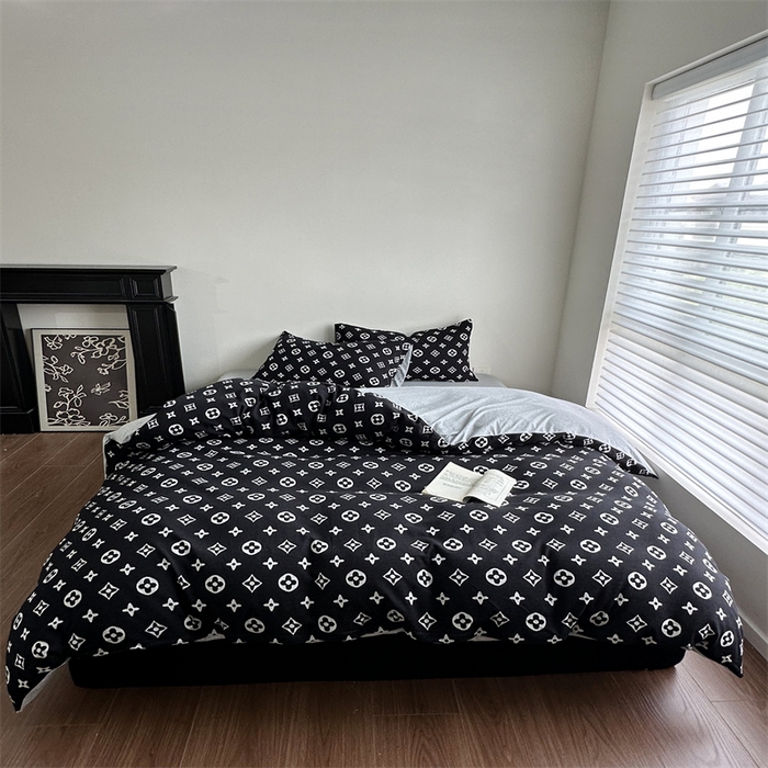 91家纺网 家纺一手货源 找家纺 梦可莱家居 2025秋冬新品全棉针织加厚提花四件套 路易-黑