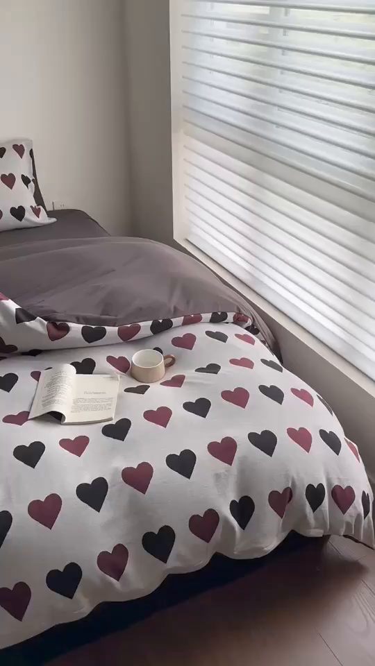 91家纺网 家纺一手货源 找家纺 梦可莱家居 2025秋冬新品全棉针织加厚提花四件套 简心