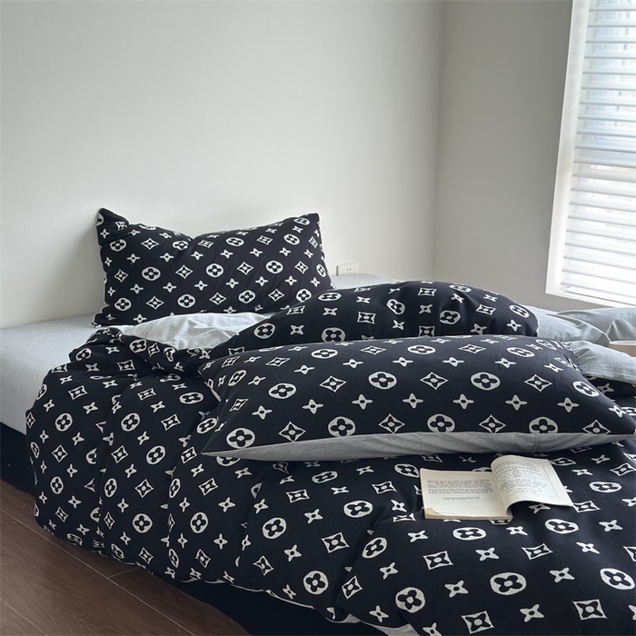 91家纺网 家纺一手货源 找家纺 梦可莱家居 2025秋冬新品全棉针织加厚提花四件套 路易-黑