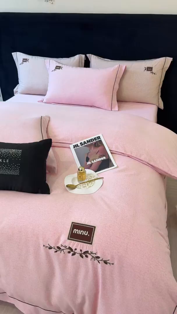 91家纺网 家纺一手货源 找家纺 （总）孑寐家纺 2025新款全棉磨毛刺绣绣花四件套-简爱