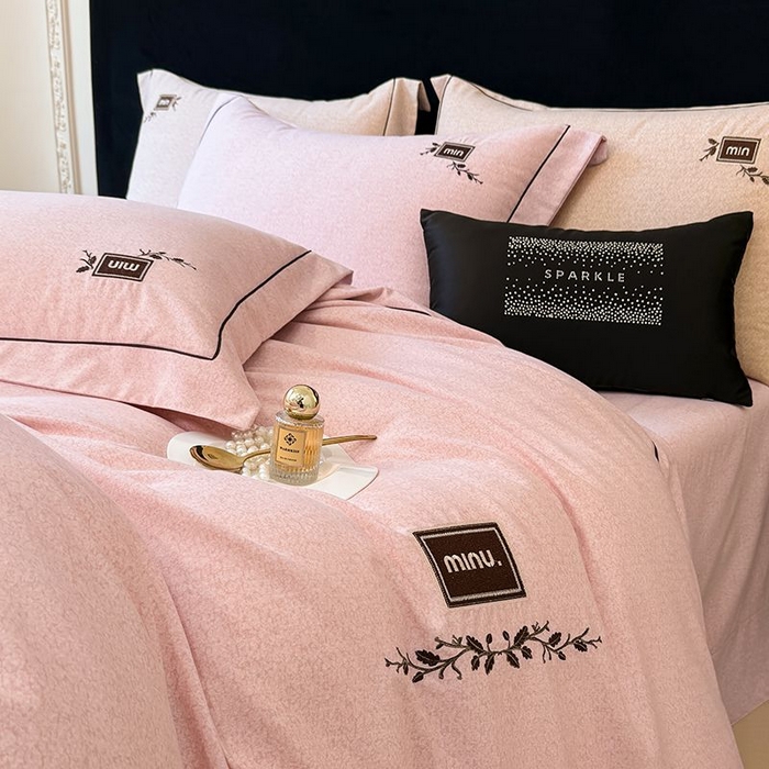 91家纺网 家纺一手货源 找家纺 （总）孑寐家纺 2025新款全棉磨毛刺绣绣花四件套-简爱