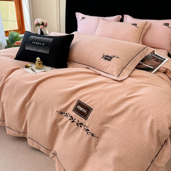 91家纺网 家纺一手货源 找家纺 孑寐家纺 2025新款全棉磨毛刺绣绣花四件套-简爱 简爱-橘色