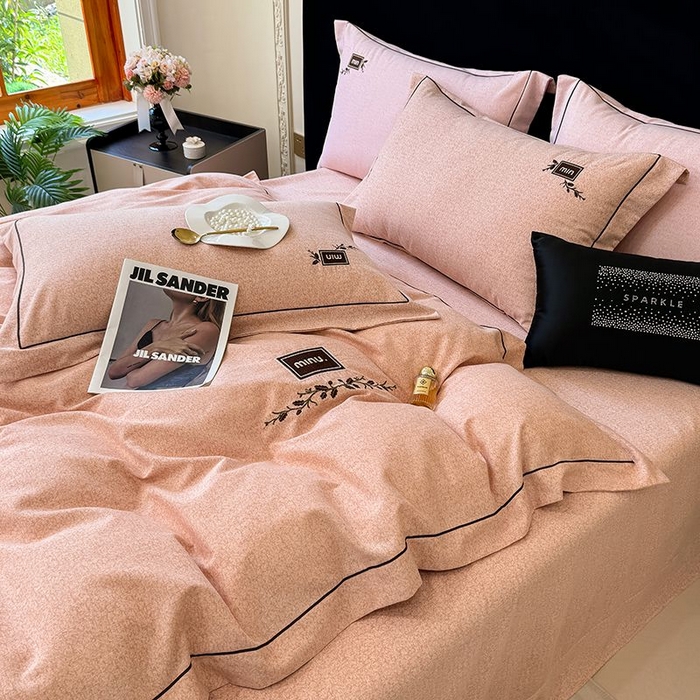 91家纺网 家纺一手货源 找家纺 孑寐家纺 2025新款全棉磨毛刺绣绣花四件套-简爱 简爱-橘色