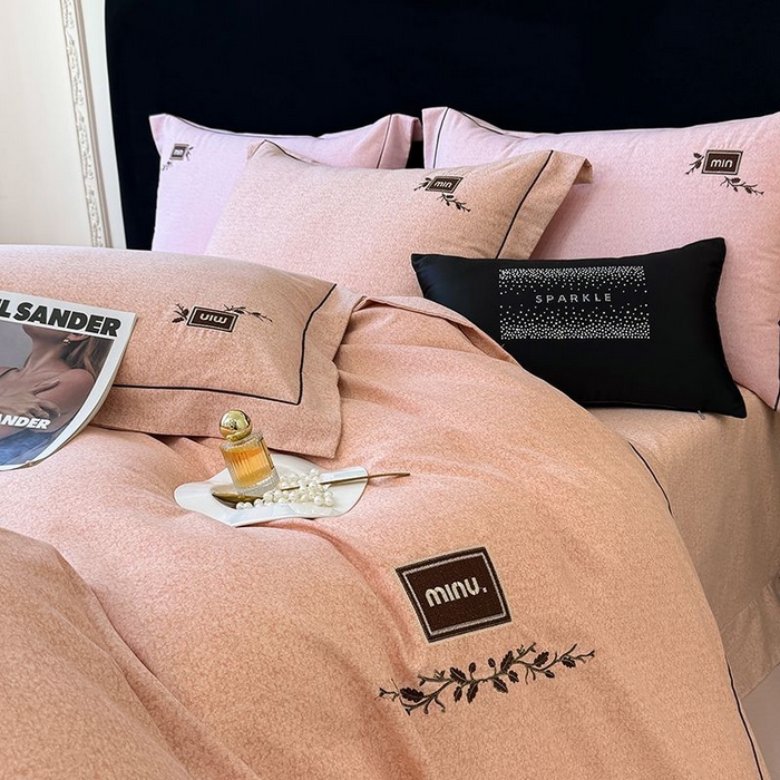 91家纺网 家纺一手货源 找家纺 孑寐家纺 2025新款全棉磨毛刺绣绣花四件套-简爱 简爱-橘色