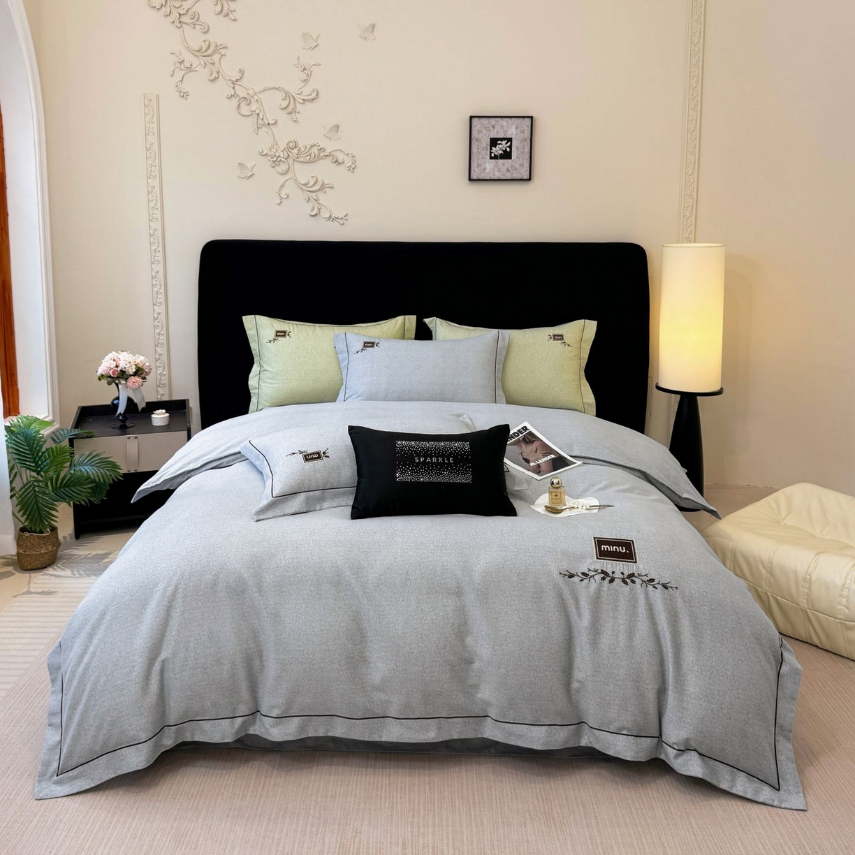 91家纺网 家纺一手货源 找家纺 孑寐家纺 2025新款全棉磨毛刺绣绣花四件套-简爱 简爱-蓝灰