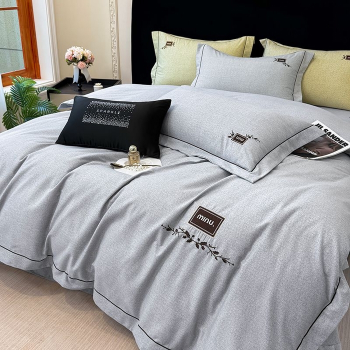 91家纺网 家纺一手货源 找家纺 孑寐家纺 2025新款全棉磨毛刺绣绣花四件套-简爱 简爱-蓝灰