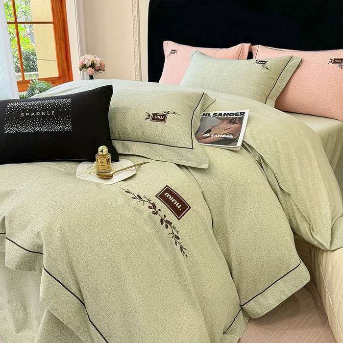 91家纺网 家纺一手货源 找家纺 孑寐家纺 2025新款全棉磨毛刺绣绣花四件套-简爱 简爱-绿色