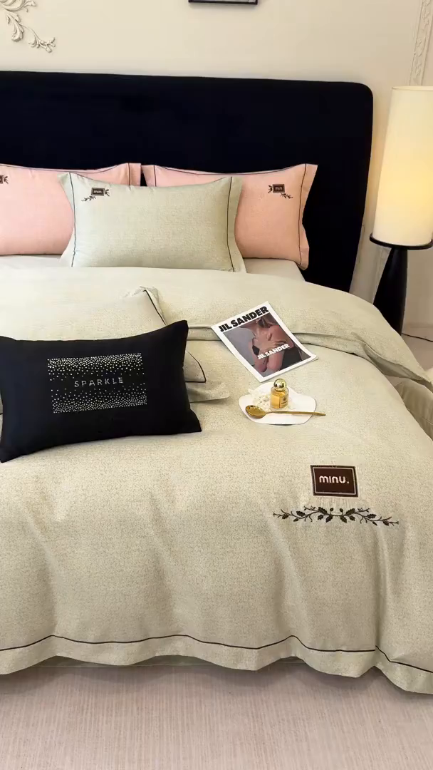 91家纺网 家纺一手货源 找家纺 孑寐家纺 2025新款全棉磨毛刺绣绣花四件套-简爱 简爱-绿色